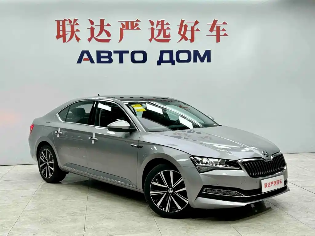 Skoda Superb — миниатюра 3