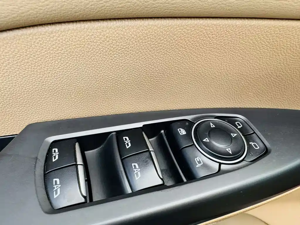 Buick GL8 — миниатюра 19