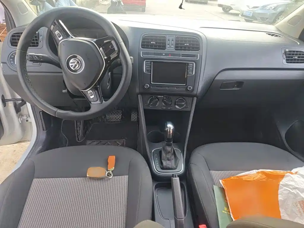 Volkswagen Polo — миниатюра 10