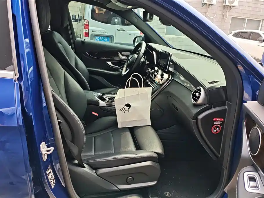 Mercedes-Benz GLC 2018 GLC 260 4MATIC Luxury