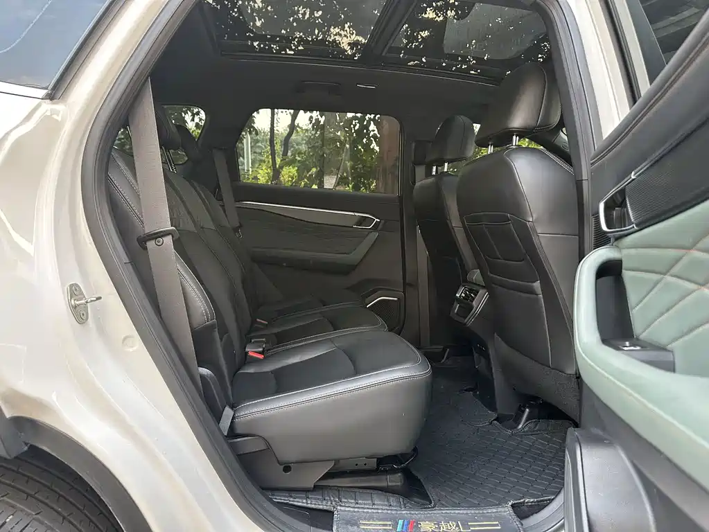 Geely Haoyue L — миниатюра 9