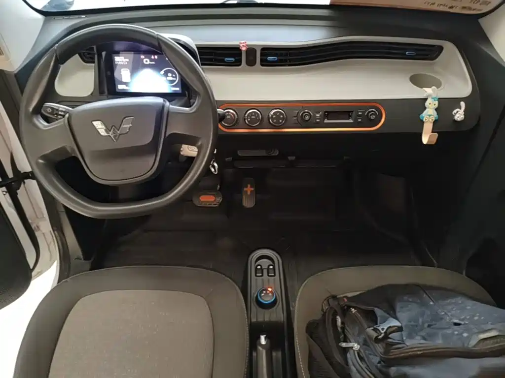 Wuling MINIEV — миниатюра 10