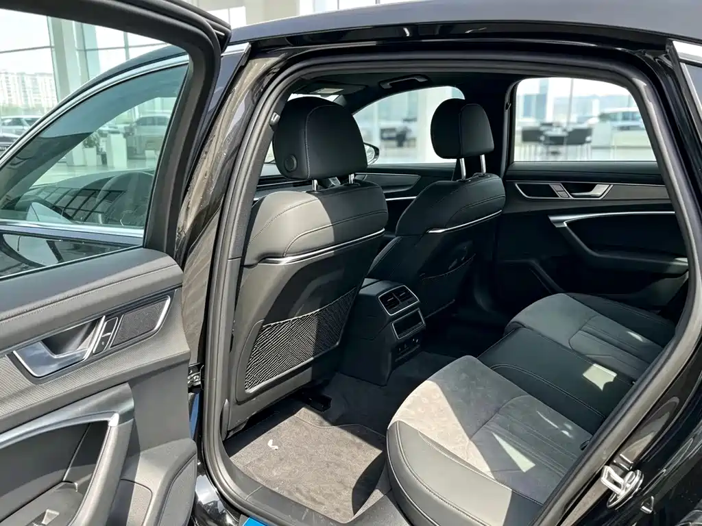 Audi A6L — миниатюра 7