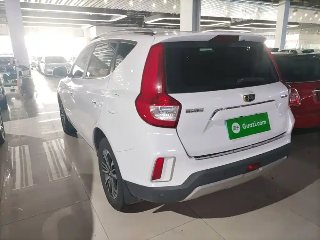 Geely Vision X6 — миниатюра 5