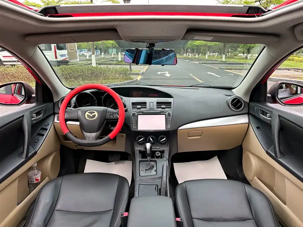 Mazda Mazda3 3 2011 1.6L AT Comfort