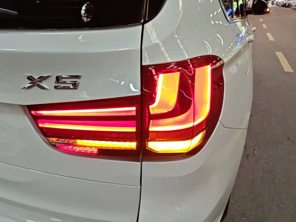 BMW X5 (Import) — миниатюра 8