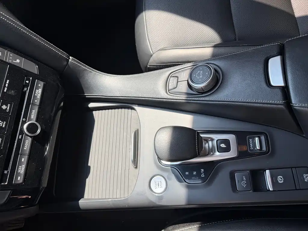Infiniti QX50 — миниатюра 14