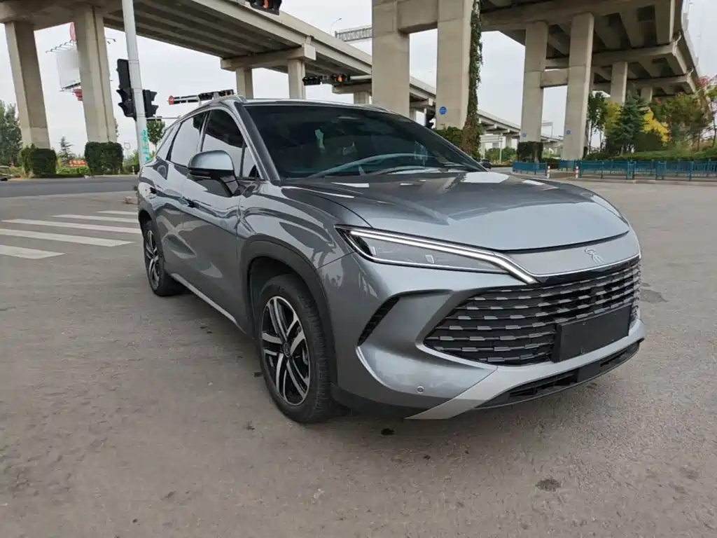 BYD L DM-i — миниатюра 4