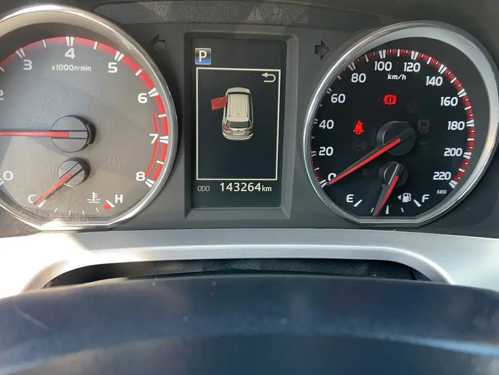 Toyota RAV4 — миниатюра 3