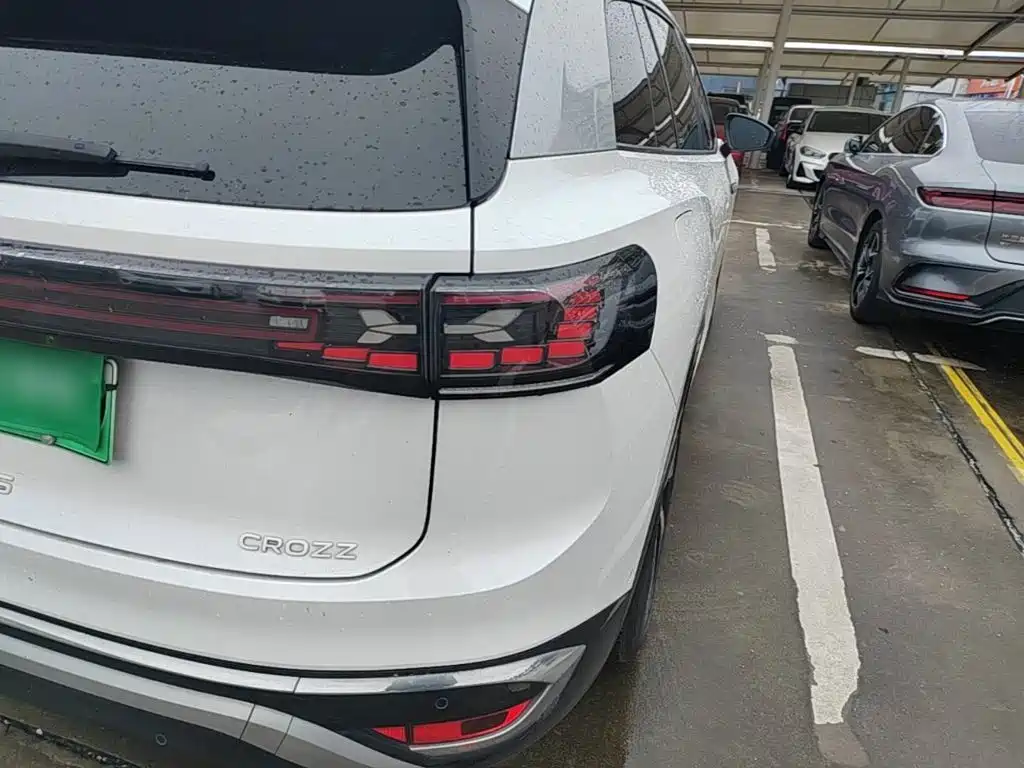 Volkswagen ID.6 Crozz — миниатюра 8