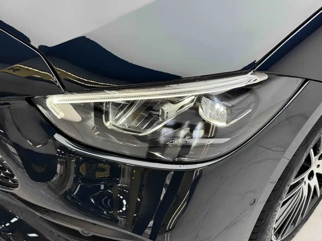 Mercedes-Benz C-Class — миниатюра 9