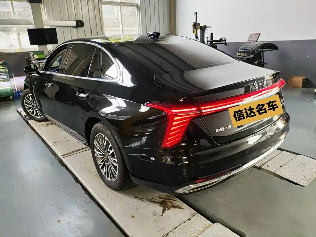 Hongqi Hongqi H5 — миниатюра 7