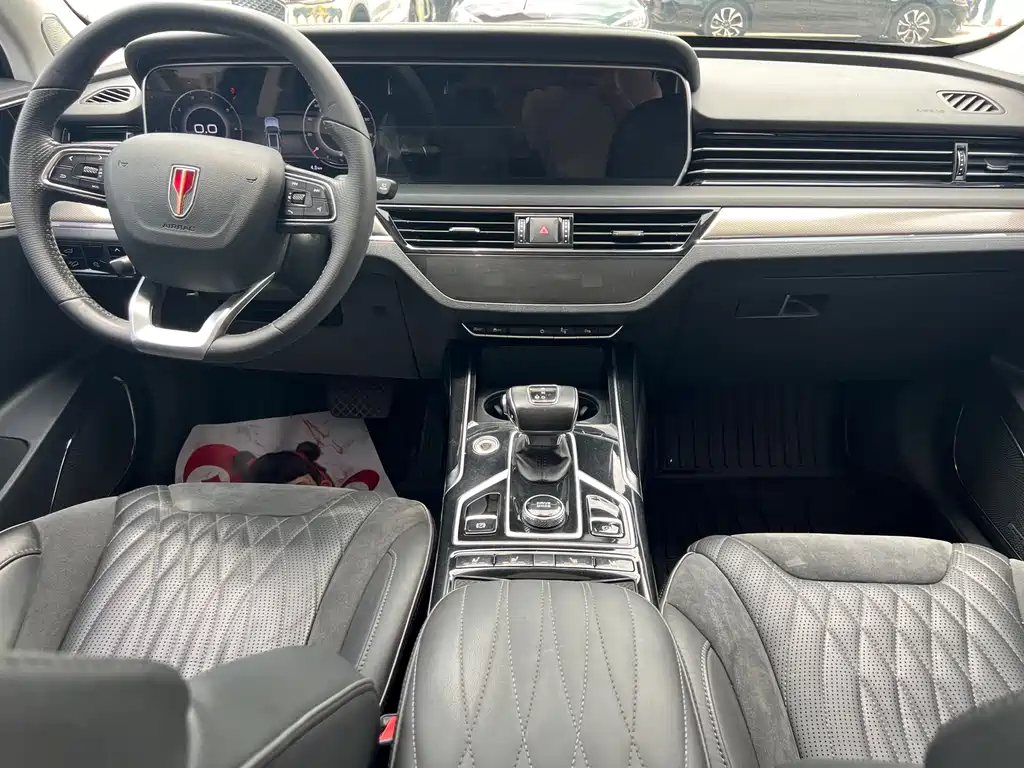 Hongqi HS5 2019 2.0T