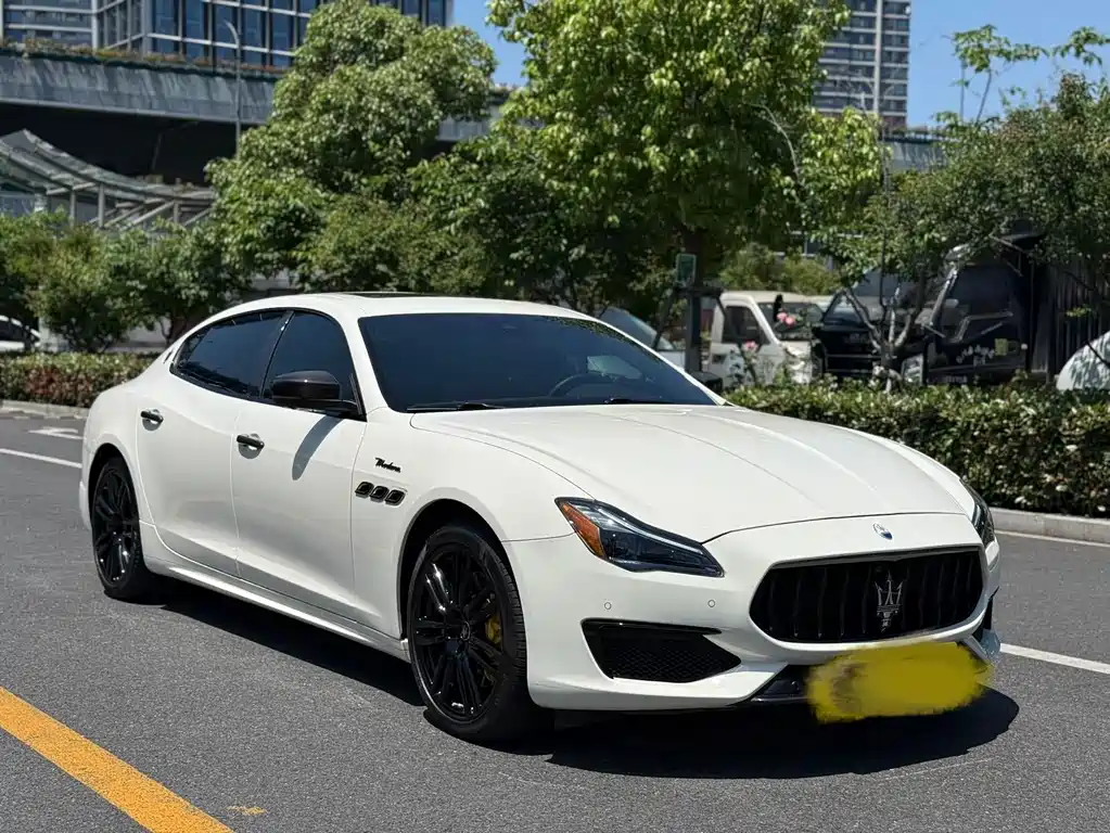 Maserati Quattroporte — миниатюра 3