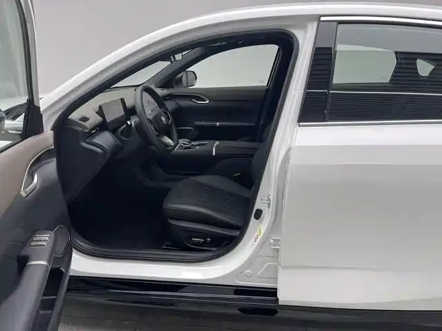 Changan Eado — миниатюра 4