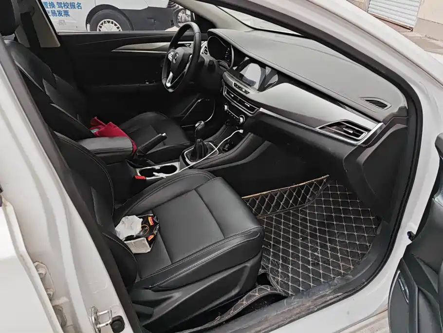 Changan Eado — миниатюра 8