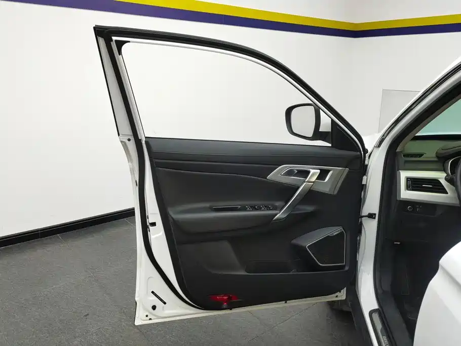 Geely Boyue — миниатюра 7