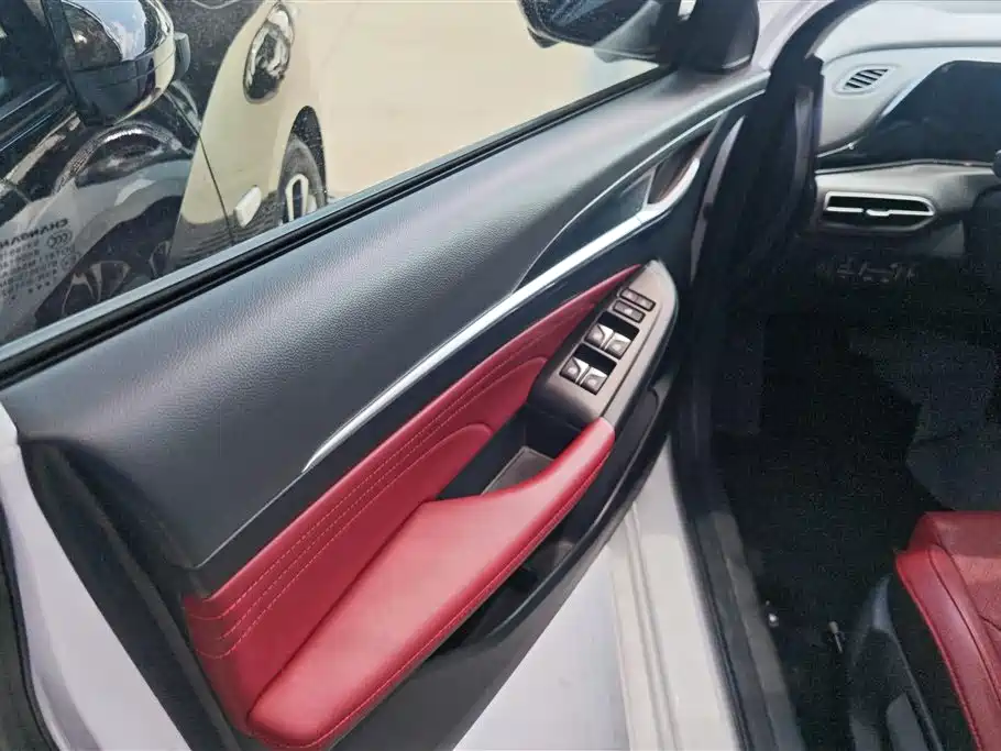 Changan Eado 2021 PLUS NE 1.4T GDI DCT Luxury