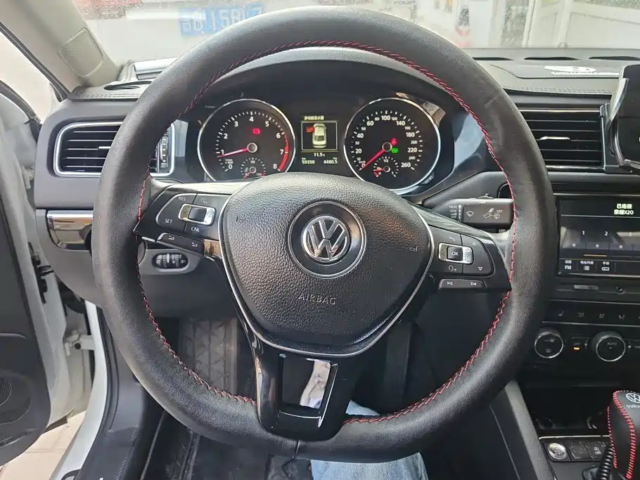 Volkswagen Sagitar — миниатюра 15