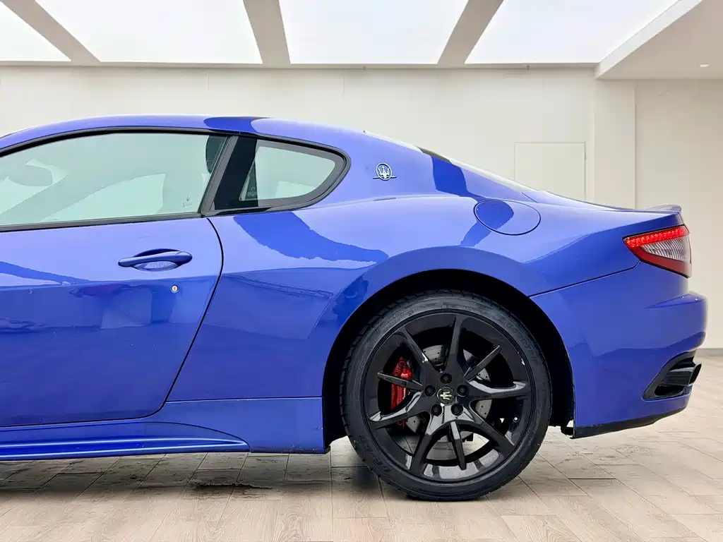 Maserati GranTurismo 2013 4.7L Sport Automatic