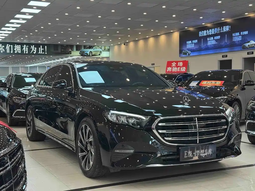 Mercedes-Benz E-Class — миниатюра 2