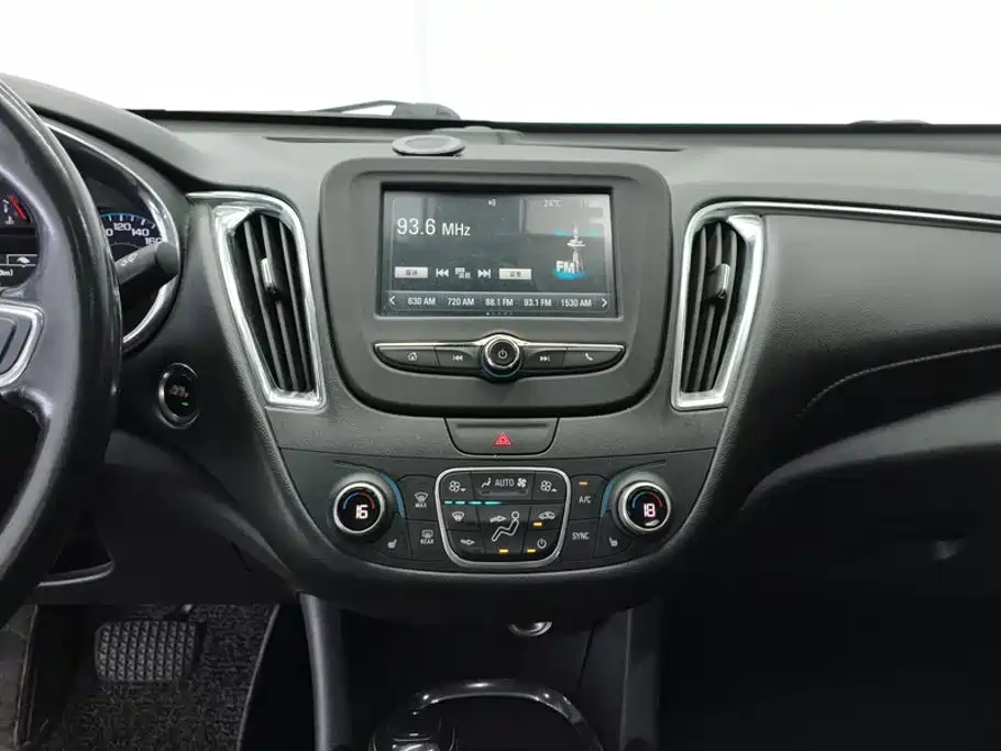 Chevrolet Malibu XL — миниатюра 13