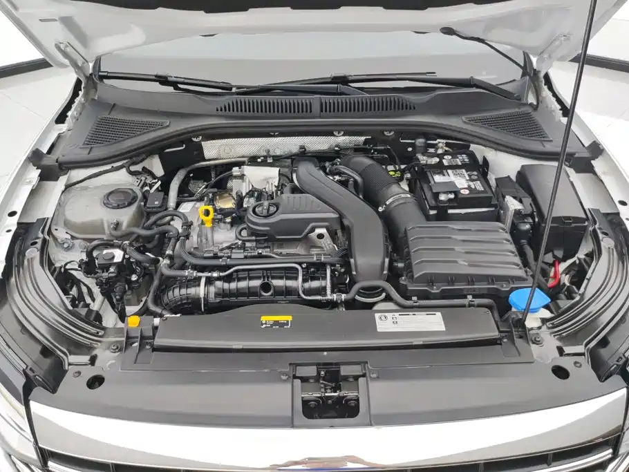 Volkswagen Lavida — миниатюра 10