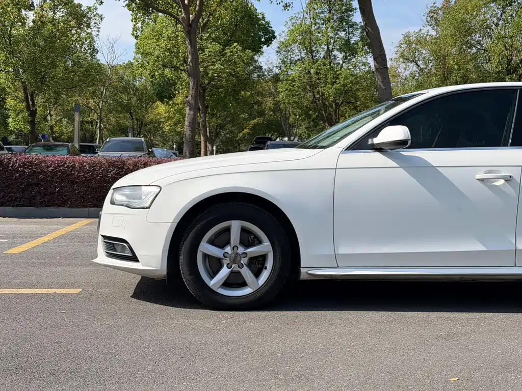 Audi A4L — миниатюра 7