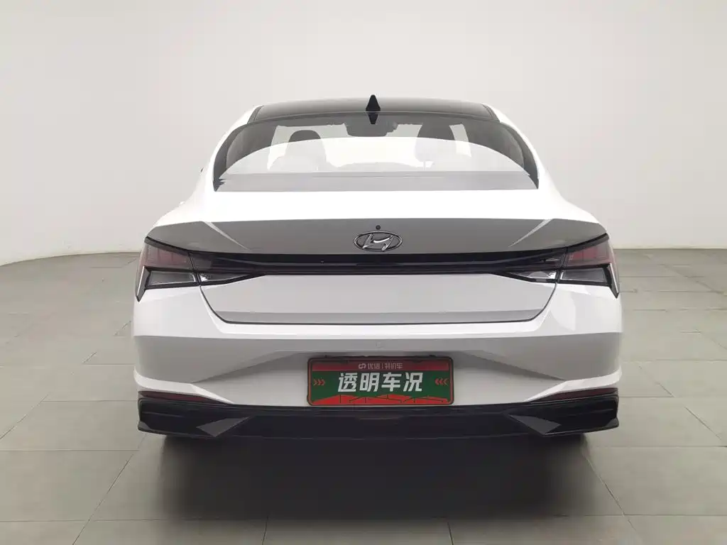 Hyundai Elantra — миниатюра 4
