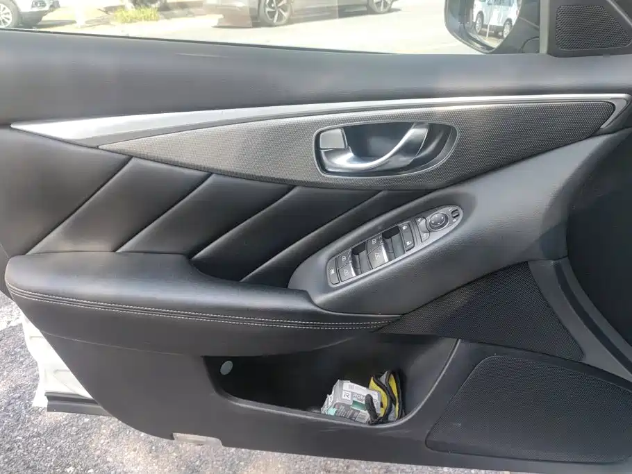 Infiniti Q50L — миниатюра 7