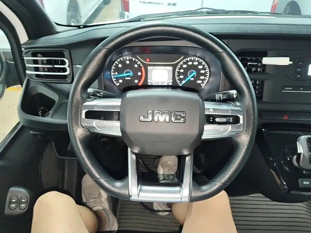 JMC JMC Fushun — миниатюра 11