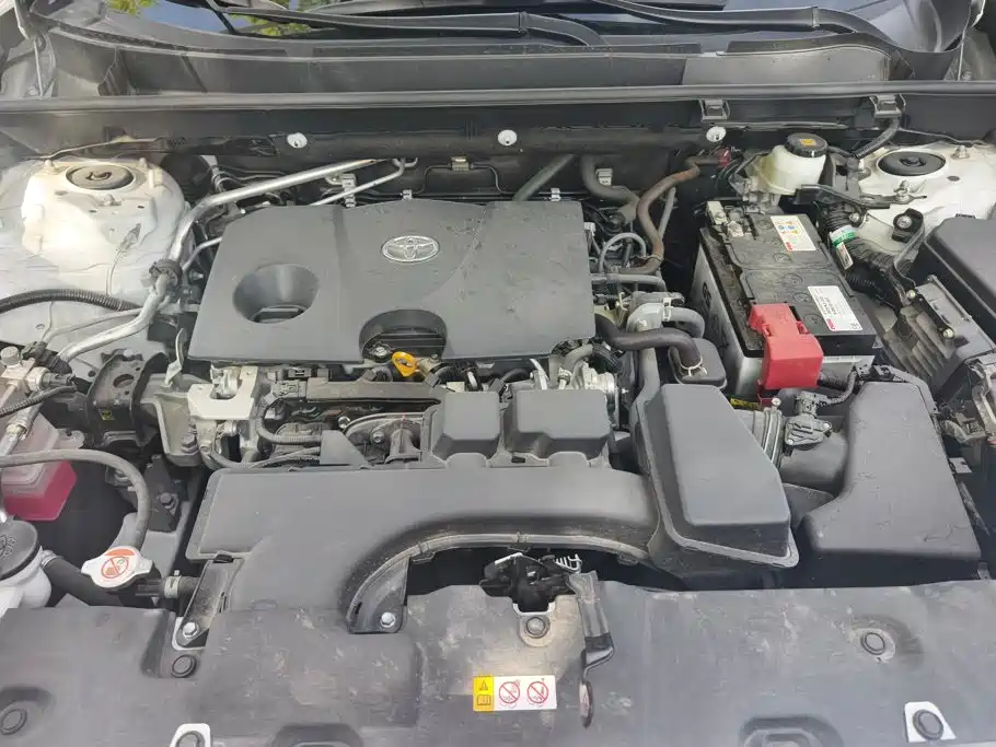 Toyota RAV4 — миниатюра 10