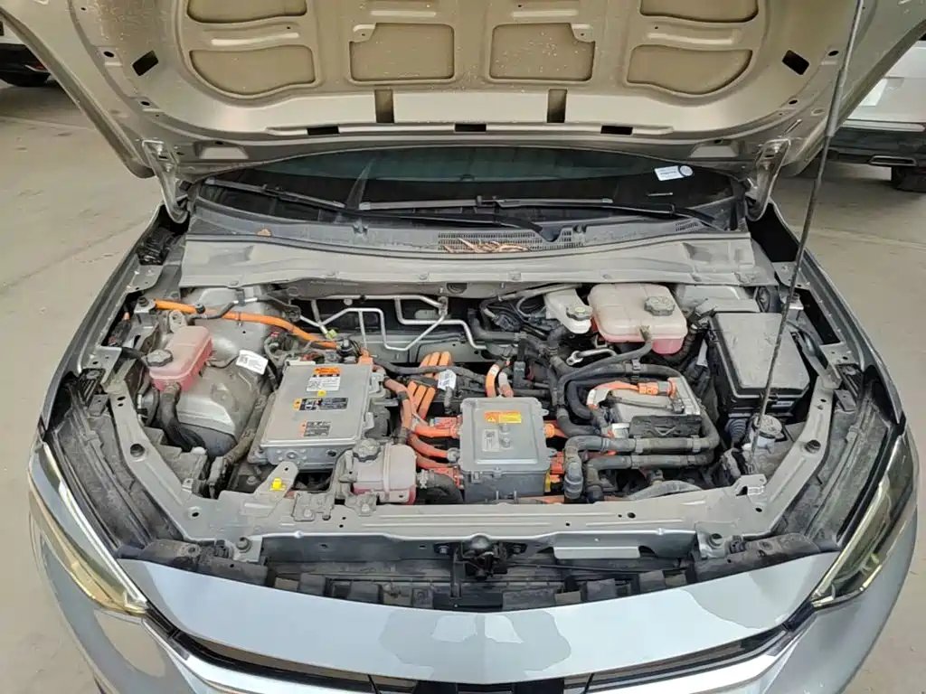 Chevrolet Menlo — миниатюра 20