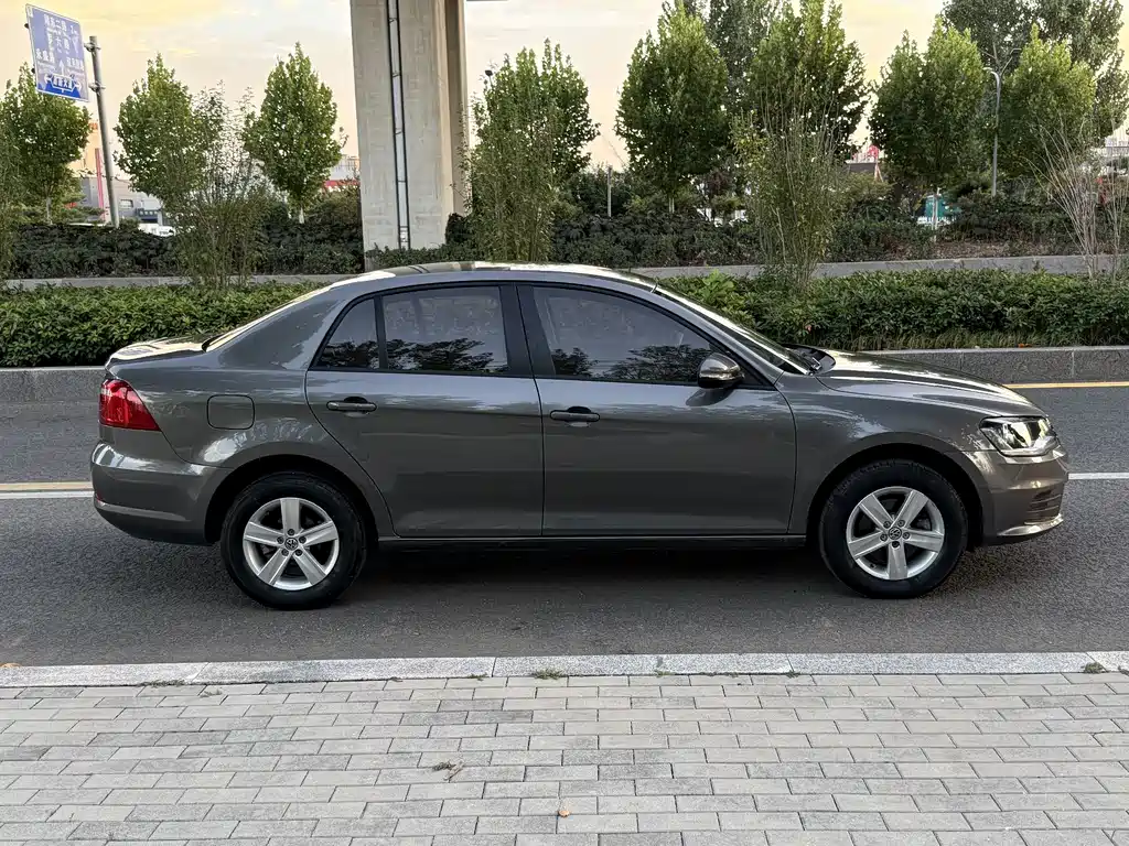Volkswagen Bora — миниатюра 8