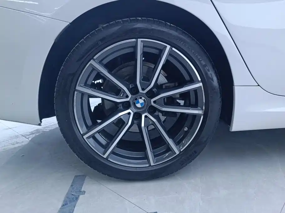 BMW 3 Series — миниатюра 6