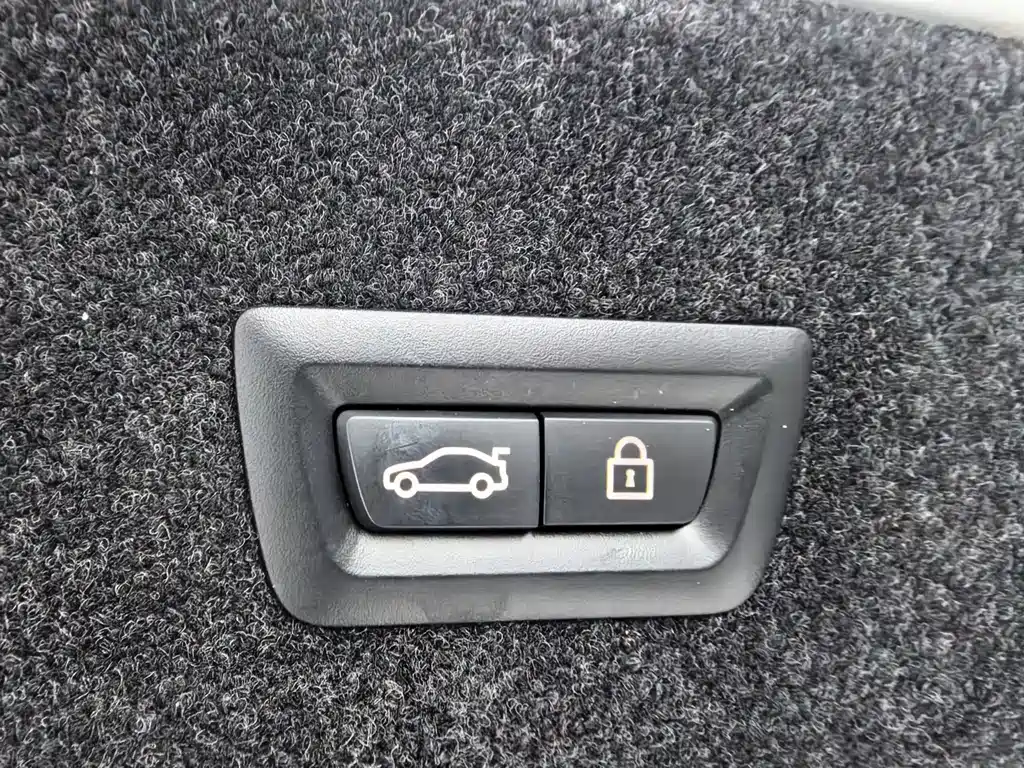 BMW 3 Series — миниатюра 14