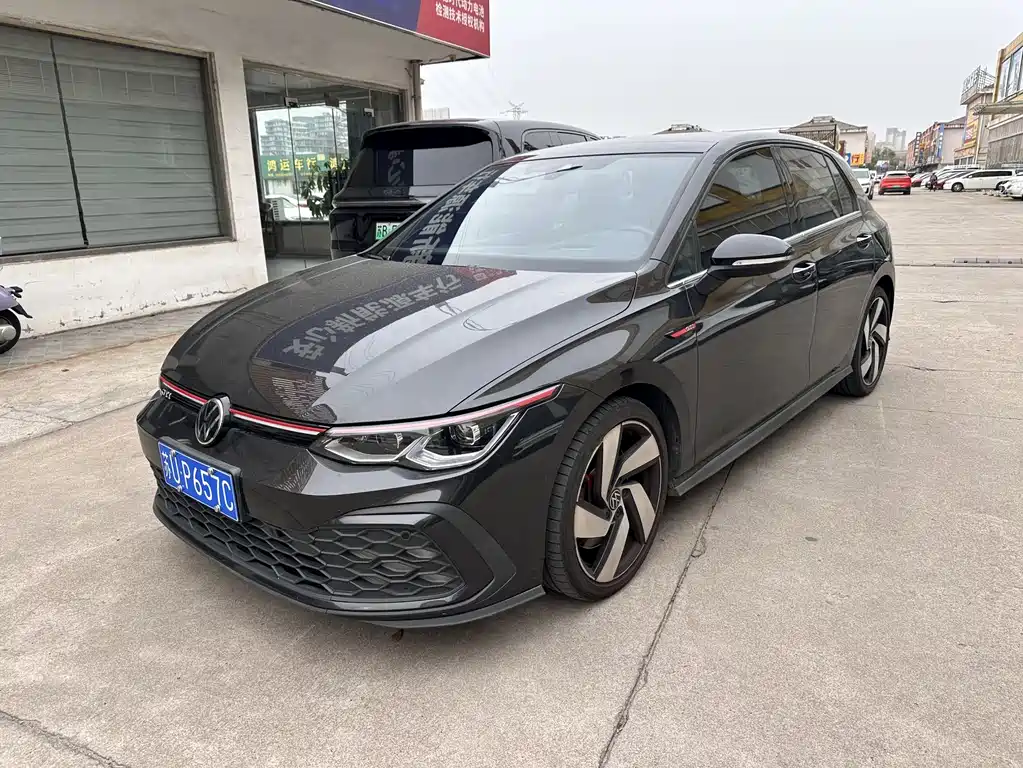 Volkswagen Golf GTI 2022
