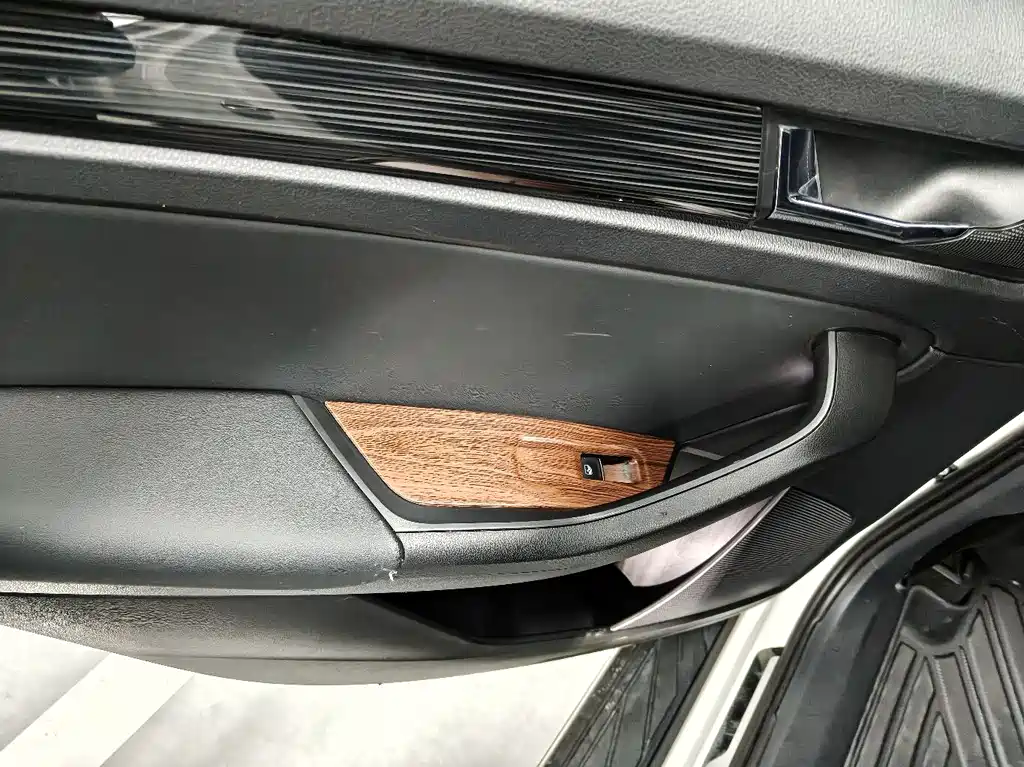 Skoda Kodiaq — миниатюра 7