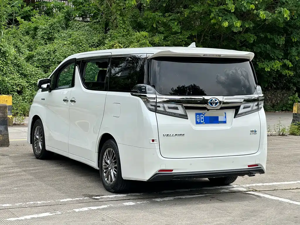Toyota Vellfire — фотографии объявления, Фото 18