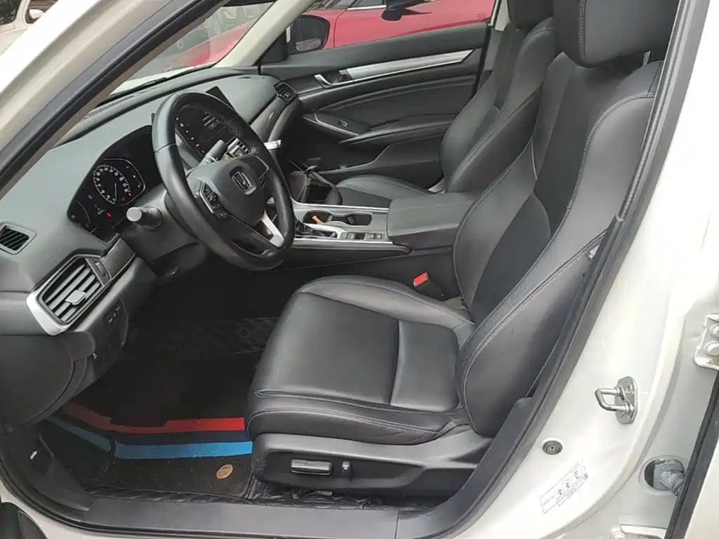 Honda Accord — миниатюра 15