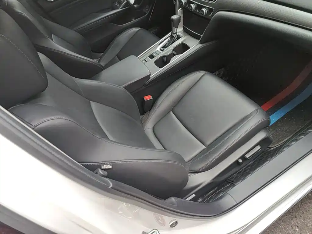 Honda Accord — миниатюра 25