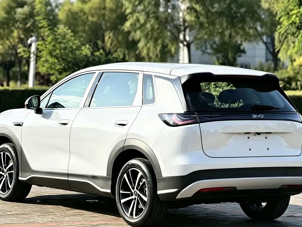 BYD Sealion 05 EV — миниатюра 7