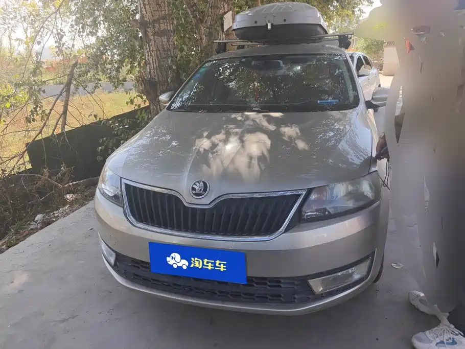 Skoda Rapid — миниатюра 2