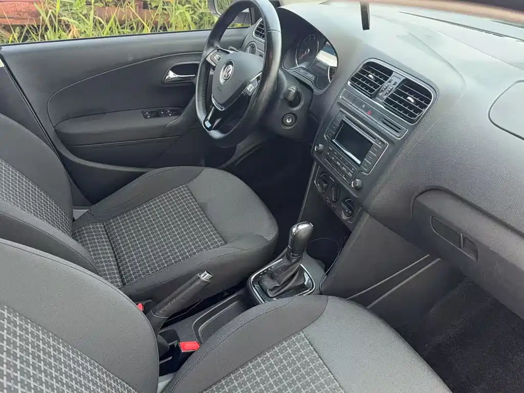 Volkswagen Polo — миниатюра 5