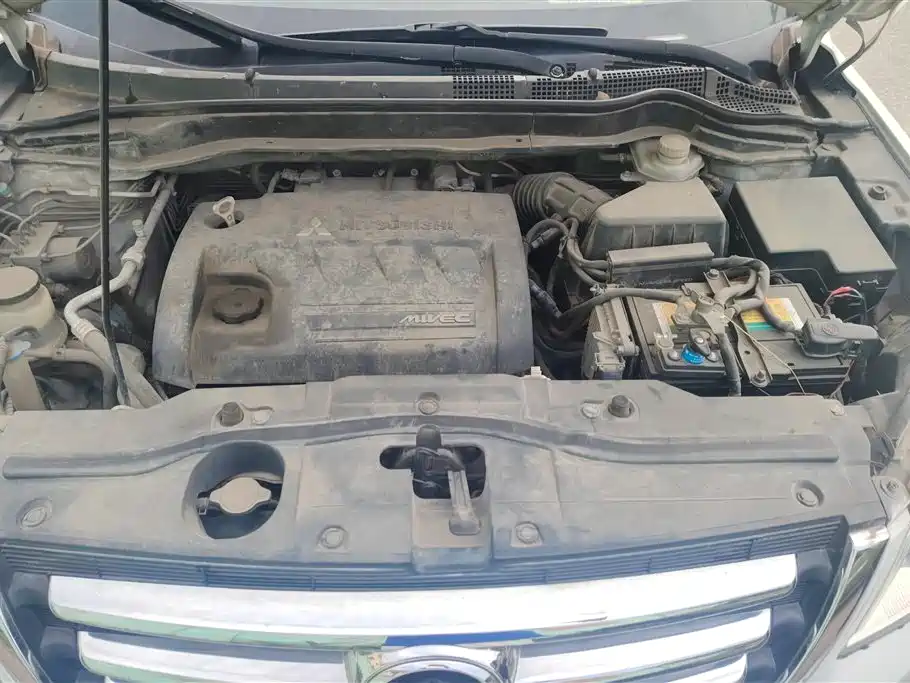 Haval H6 2012 2.4L AT Luxury