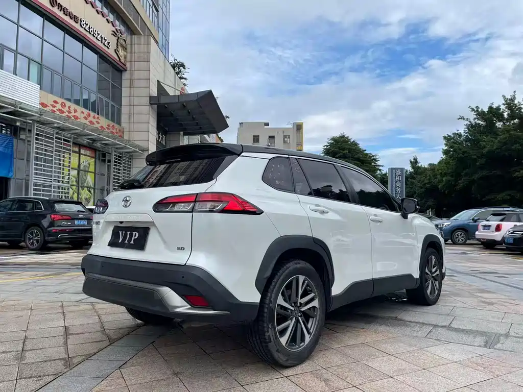 Toyota Frontlander — миниатюра 7
