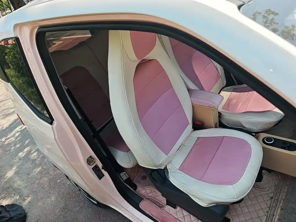 Wuling MINIEV — миниатюра 25