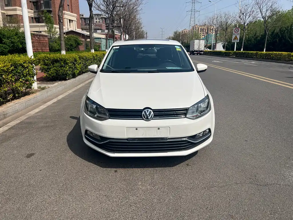Volkswagen Polo 2016 1.6L AT Comfort