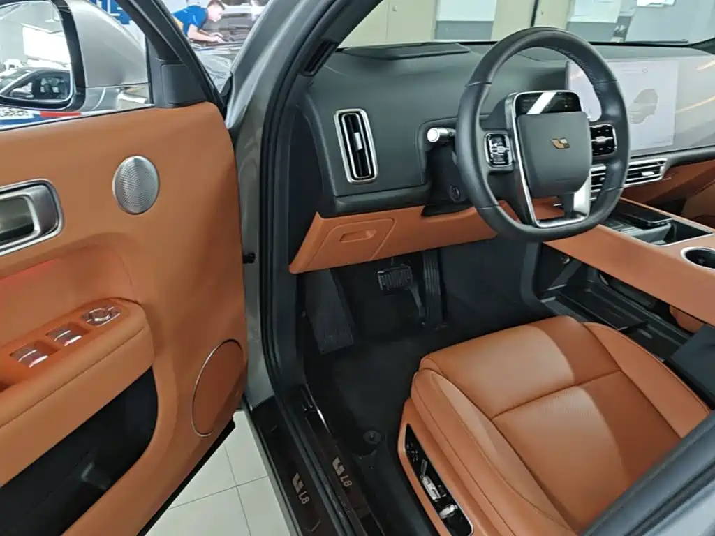 Li Auto Li L8 — миниатюра 16