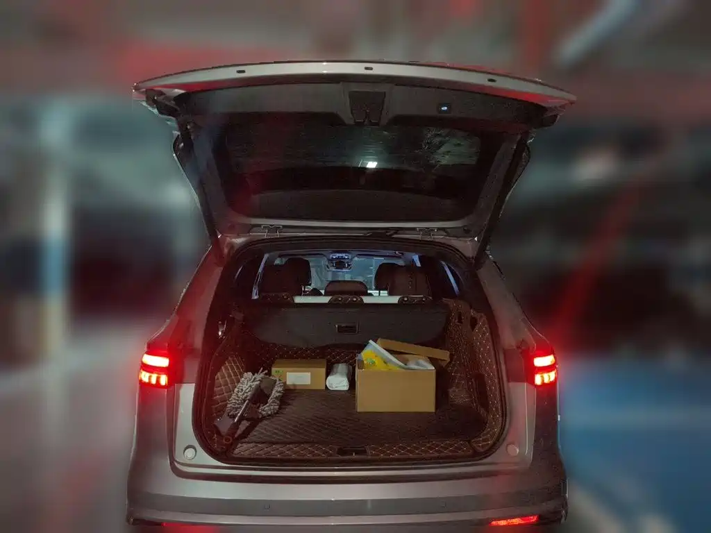 Geely Xingyue L — миниатюра 20